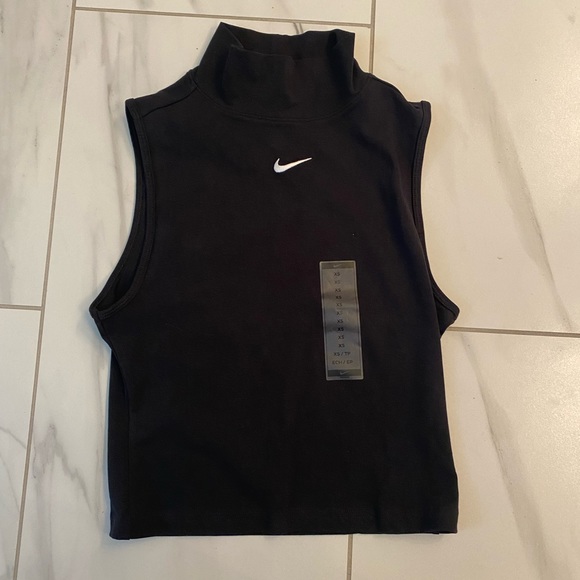 Nike Tops - Nike turtleneck crop - black XS